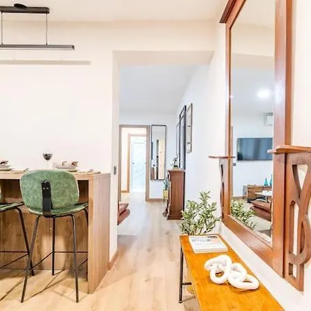 Apartamento Reformado Y Tranquilo Junto A Gran Via Madrid Exterior photo